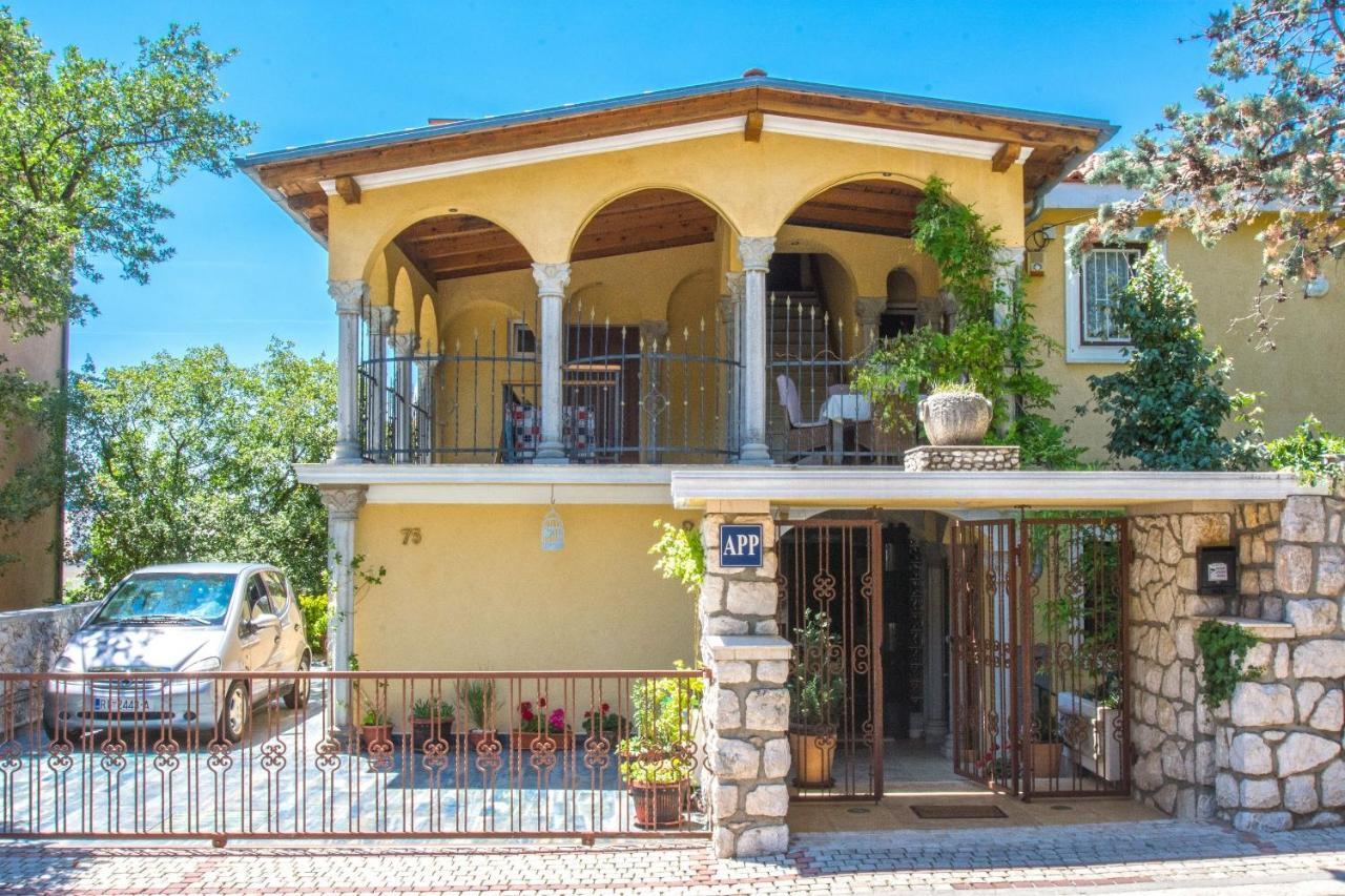 Apartments Oaza Драмаль Екстер'єр фото